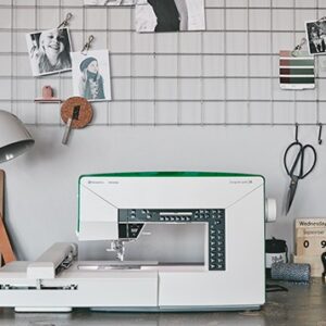 HUSQVARNA® VIKING® | DESIGNER JADE™ 35 Sewing and Embroidery Machine Combo